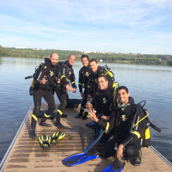 PADI Rescue Diver - Milieu naturel en lac.