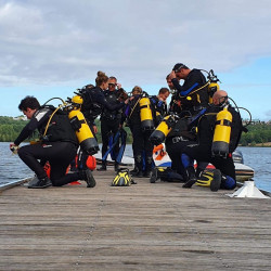 PADI Rescue Diver - Milieu naturel en lac.